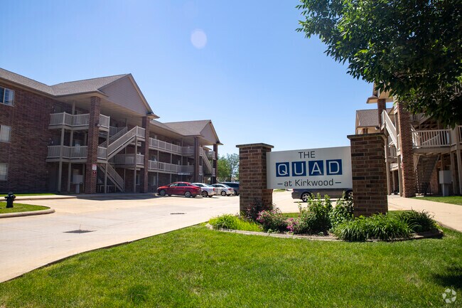 Goldfinch Meadows Apartments under $2,000 - Cedar Rapids, IA - 5