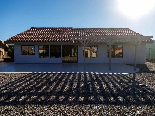 Building Photo - 12538 E Del Rico