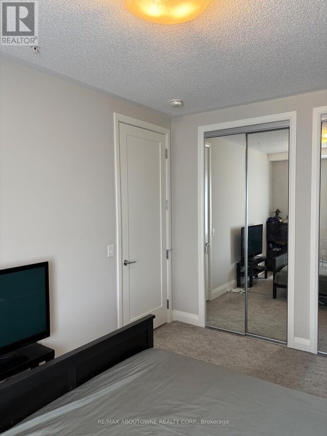 Photo du bâtiment - 118 King St E