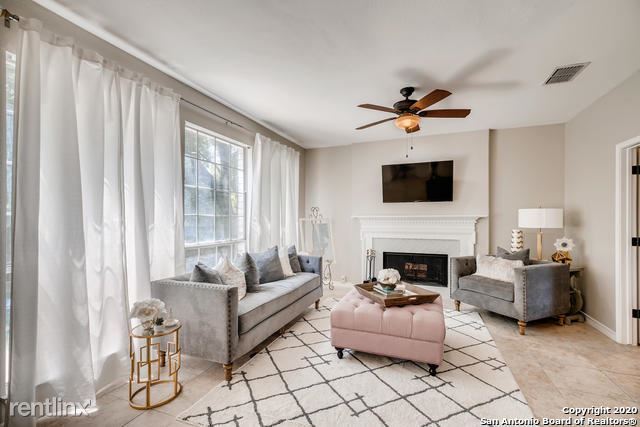 Foto del edificio - 2506 Inwood View Dr