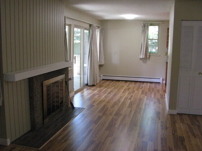 Building Photo - 3335 Chisholm Trl