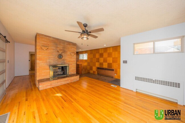 Foto del edificio - Classic South Hill Charmer for Rent – 3423 S Grant Blvd, Spokane, WA 99203