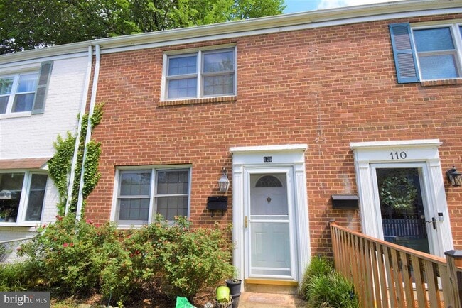 Building Photo - 108 E Rosemont Ave