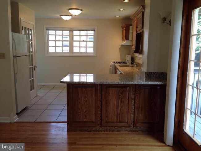 Foto del edificio - 57 Wentworth Ln