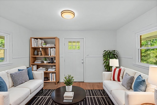 Building Photo - 407 Christopher Dr