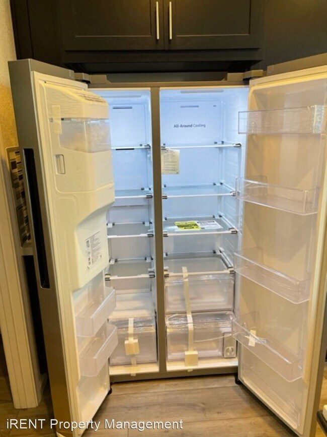 Foto del edificio - 4 br, 3 bath House - 1379 Larkspur Dr.