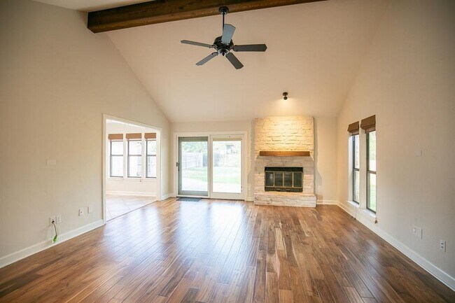 Building Photo - 9412 Mystic Oaks Trail