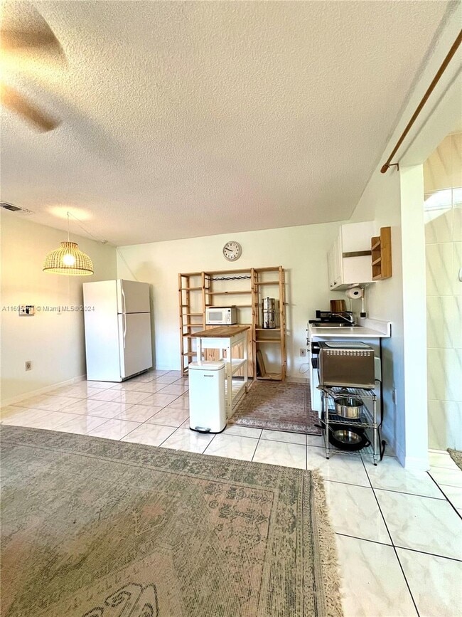 Foto del edificio - 1100 SW 88th Ave