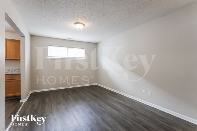 Foto del edificio - 5805 Dollar Forge Dr