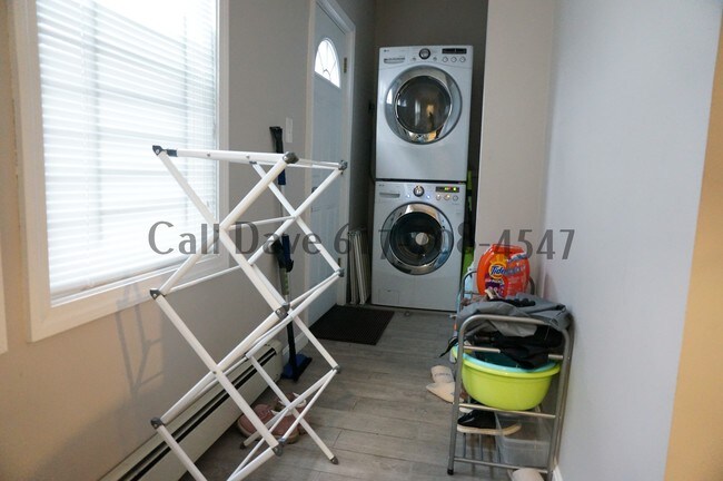 Building Photo - SEPTEMBER - 2 BATHROOM - IN UNIT LAUNDRY