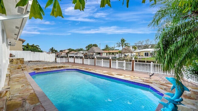 Foto del edificio - 1412 NE 53rd Ct