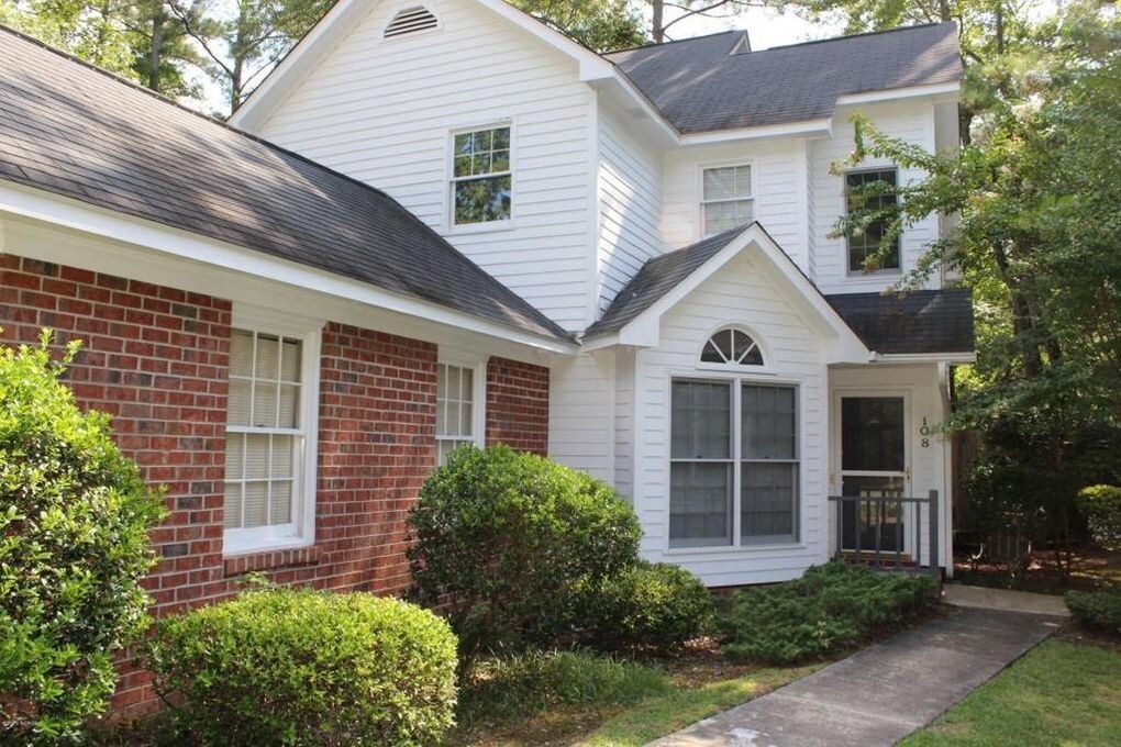 Front of home - 108 Gates Dr