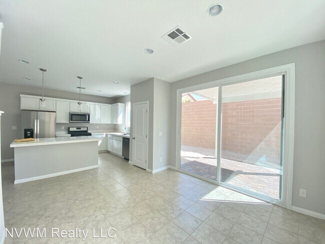 Building Photo - 3 br, 2.5 bath House - 8951 Eudora Ave