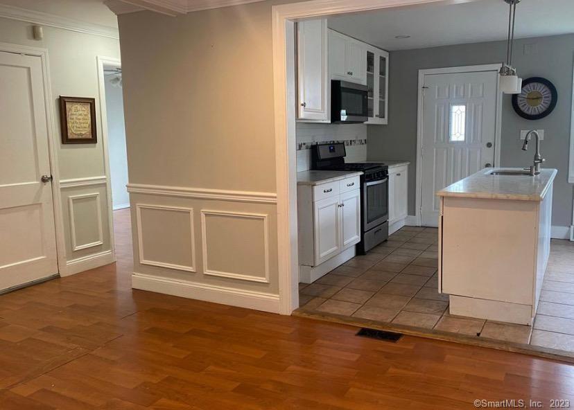 Foto principal - 435 High Ridge Dr