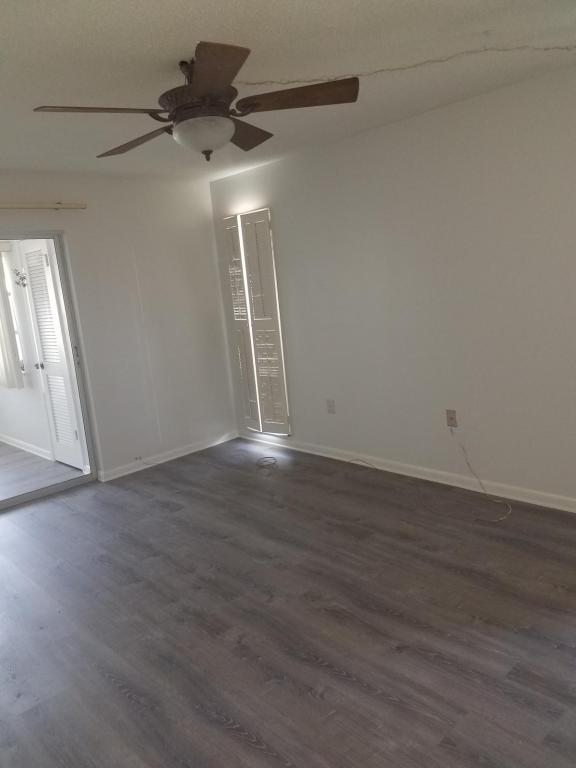 Building Photo - 4854 Marine Pkwy, unit 103