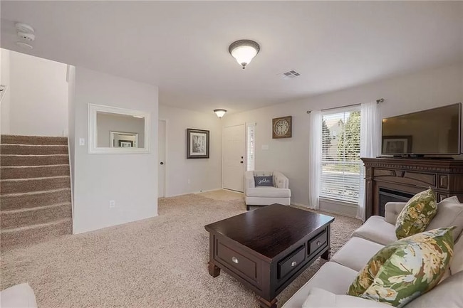 Building Photo - 1422 Davis Mountain Loop