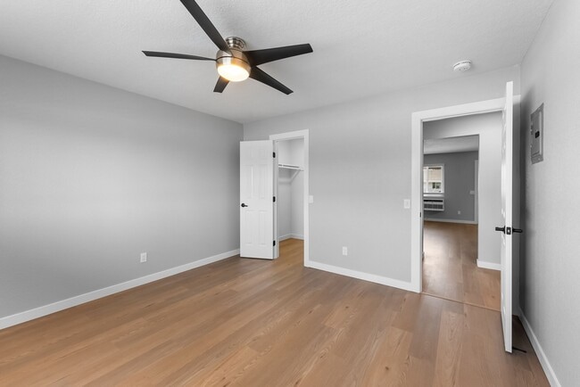 Building Photo - The 5800 Apartment Homes