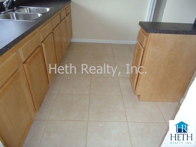 Building Photo - 311 Bonnlyn Dr