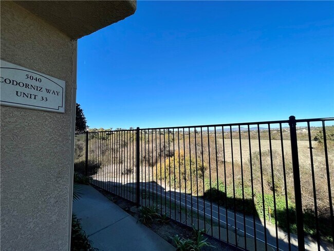 Foto del edificio - 5040 Codorniz Way