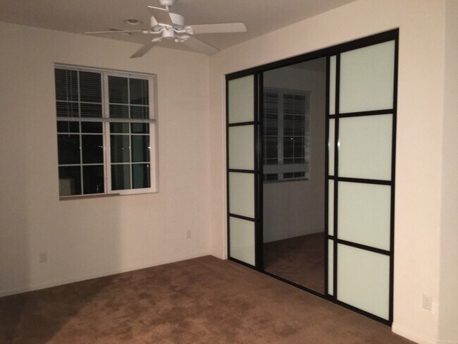 Foto del edificio - 3 Bedroom 3 Bath Townhome in gated Community!