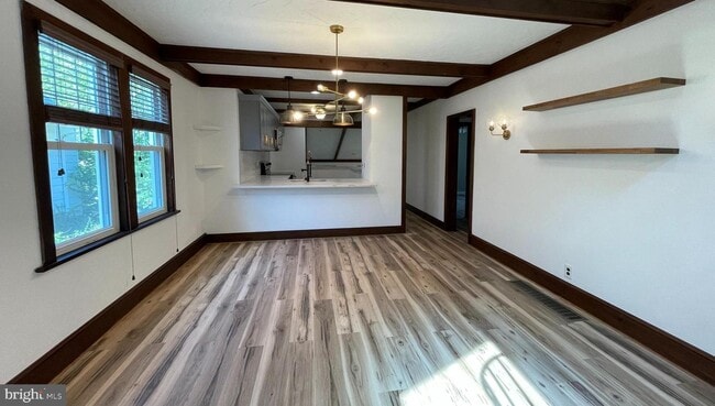 Building Photo - 1017 Linwood Ave