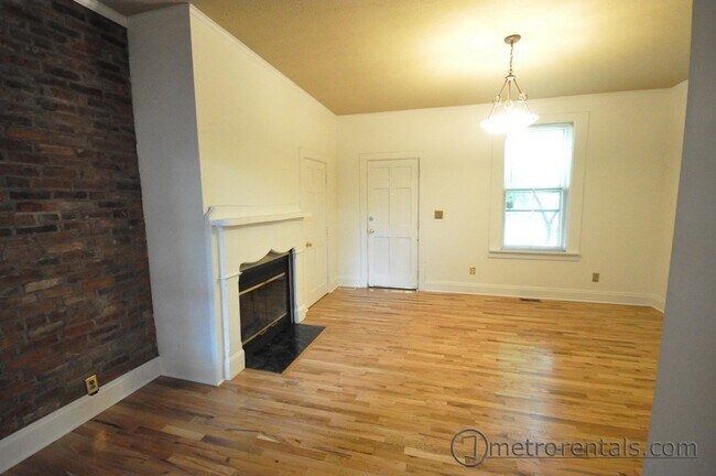 Foto del edificio - 1 bedroom brick cottage