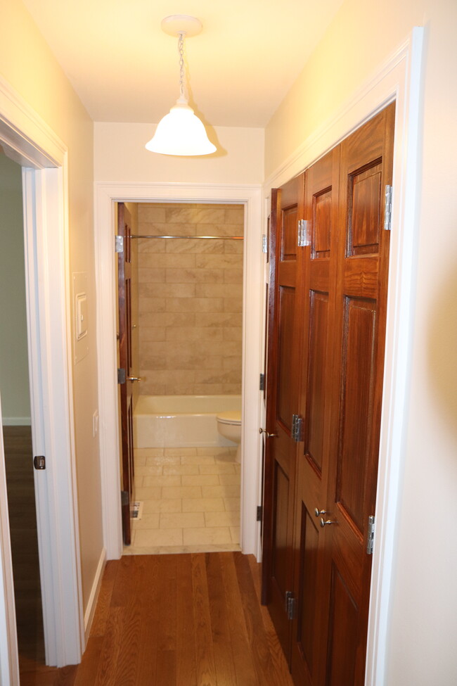 Foto del edificio - 46 Lawson Ln