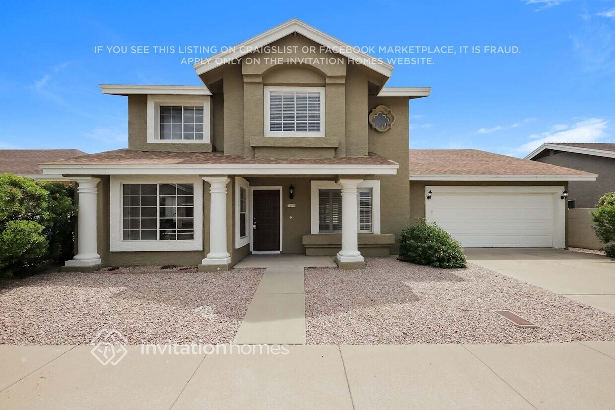 Primary Photo - 1029 E Villa Theresa Dr