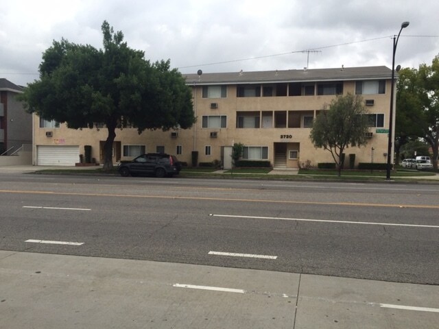 Primary Photo - 1540 N Catalina St