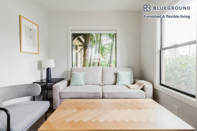 Foto del edificio - 251 Middlefield Rd