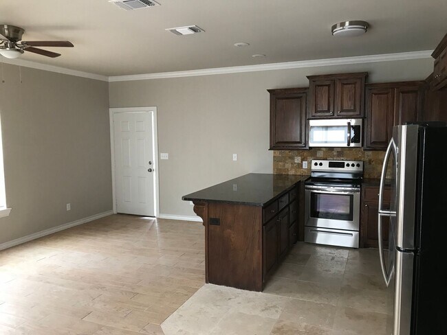 Foto del edificio - PRE LEASING for fall 2026! 1/1 in medical district!