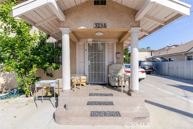 Foto del edificio - 5253 Fountain Ave