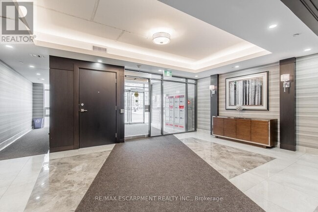 Photo du bâtiment - 101 Shoreview Pl