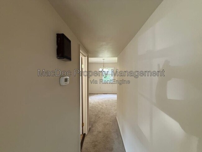 Foto del edificio - 14611 Earlham Ct