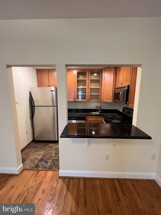Foto del edificio - 2120 N St NW