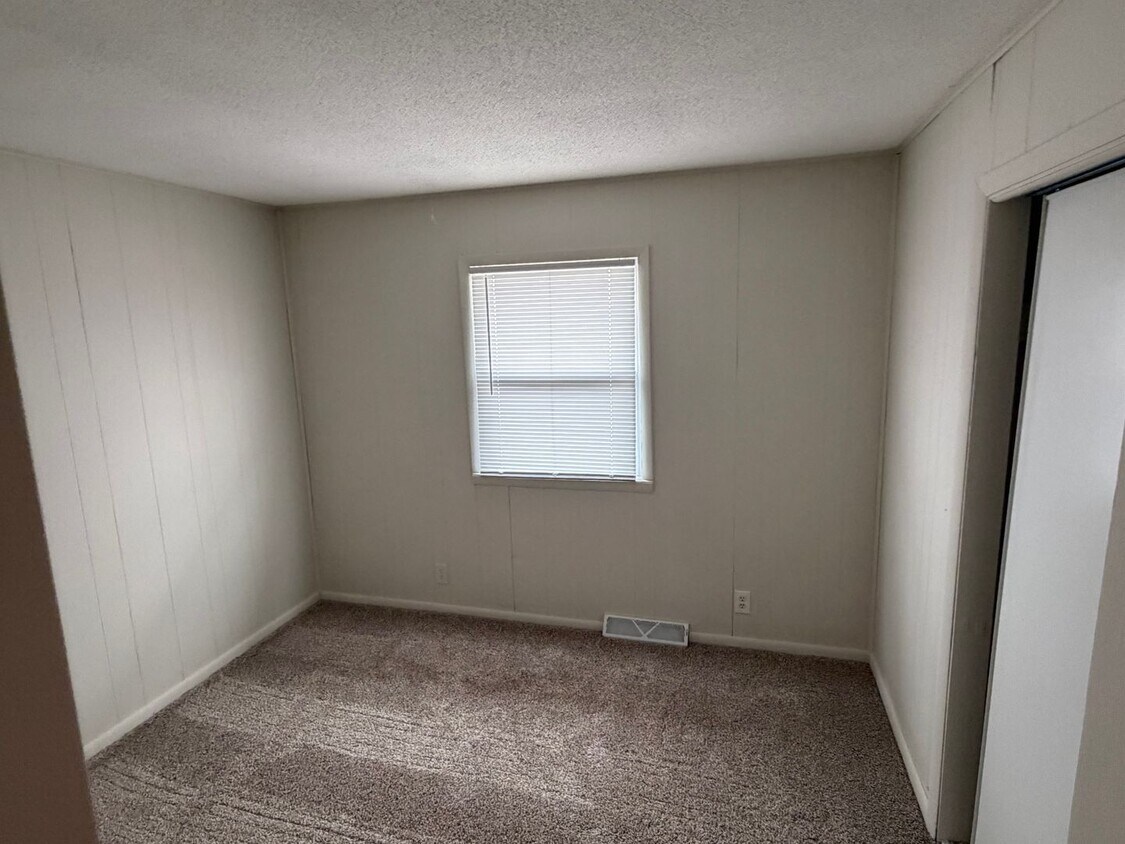 Foto del edificio - 3419 County Rd 1400 E