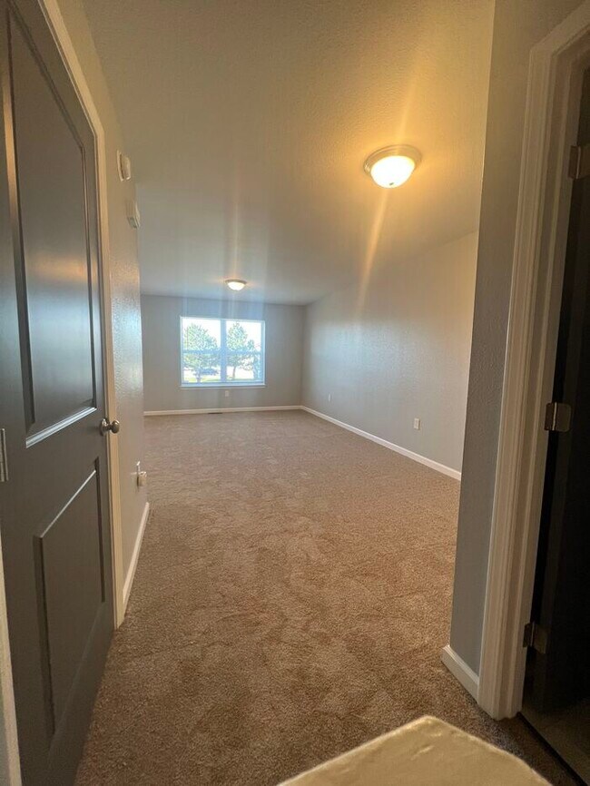 1243 Dakota Dr, Ellsworth Air Force Base, SD 57719 House Rental in