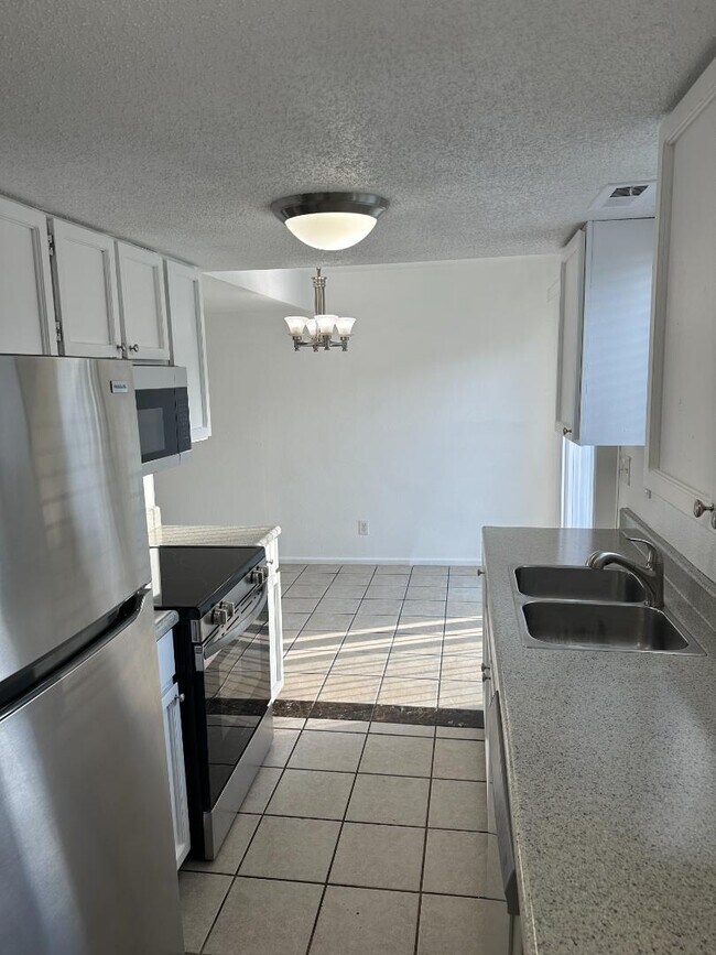Building Photo - 7486 S 1000 E