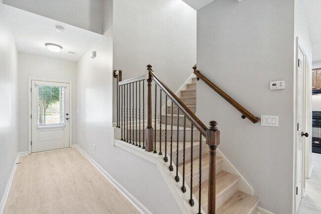 Building Photo - 149 Sunset Ln