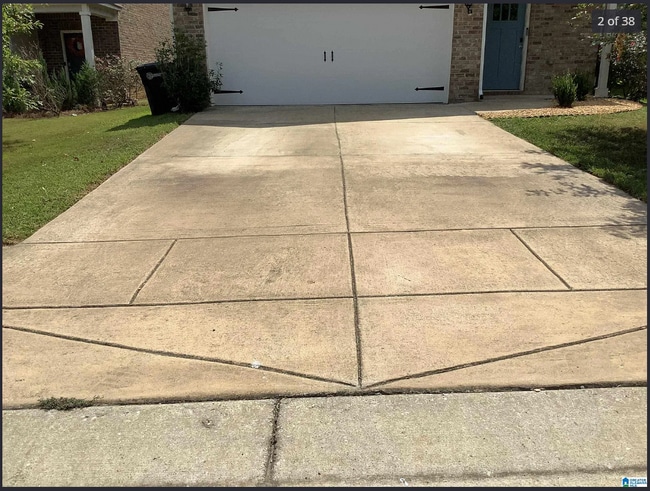 Building Photo - 516 Reading Ln