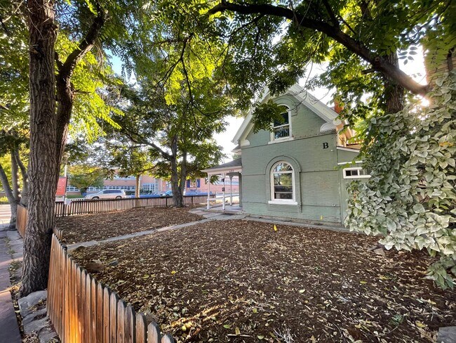 Foto del edificio - 603 Elati St