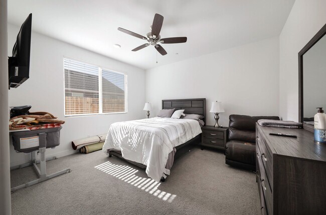 Foto del edificio - 6811 Walkers Gln Ln