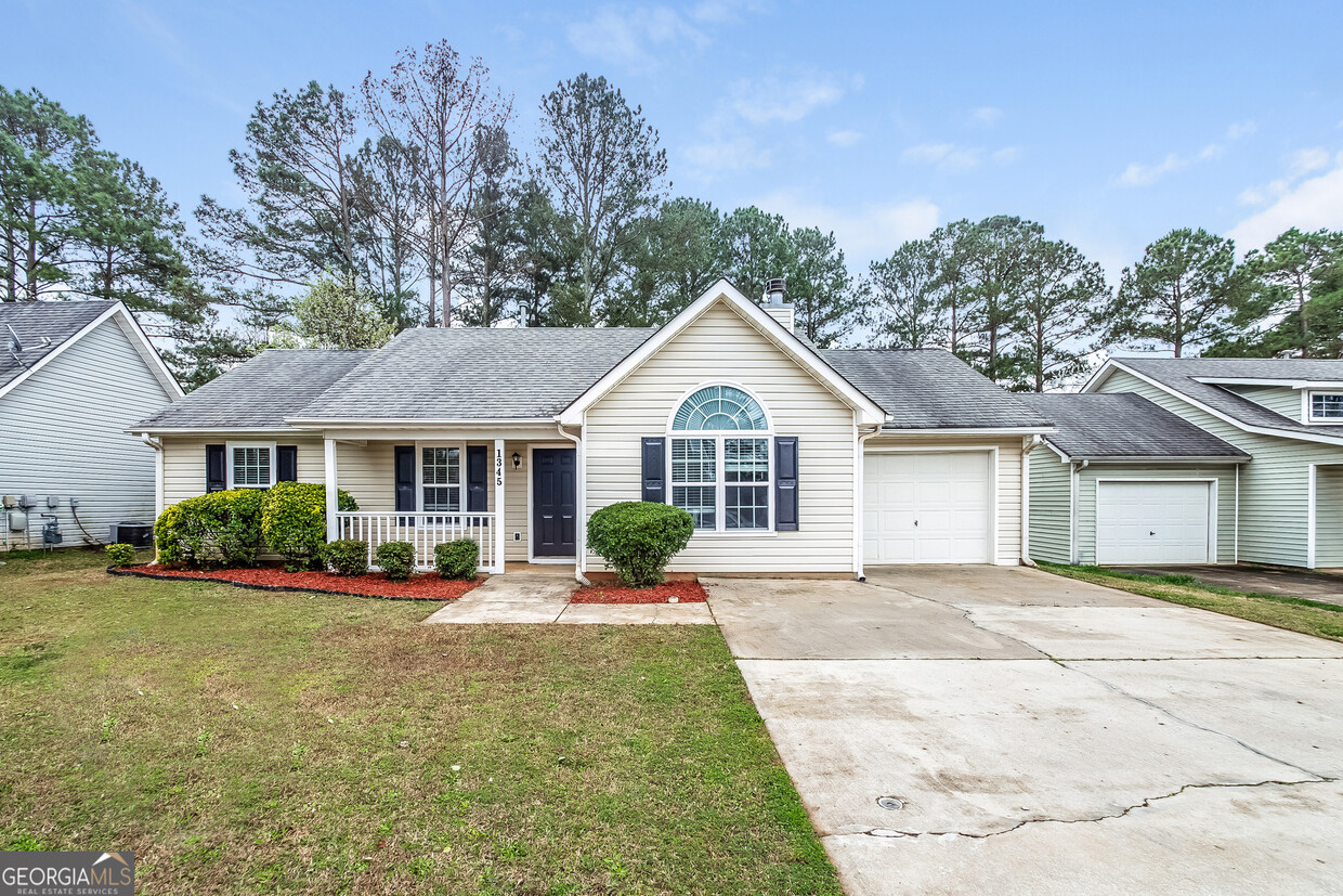 Primary Photo - 1345 N Hampton Dr