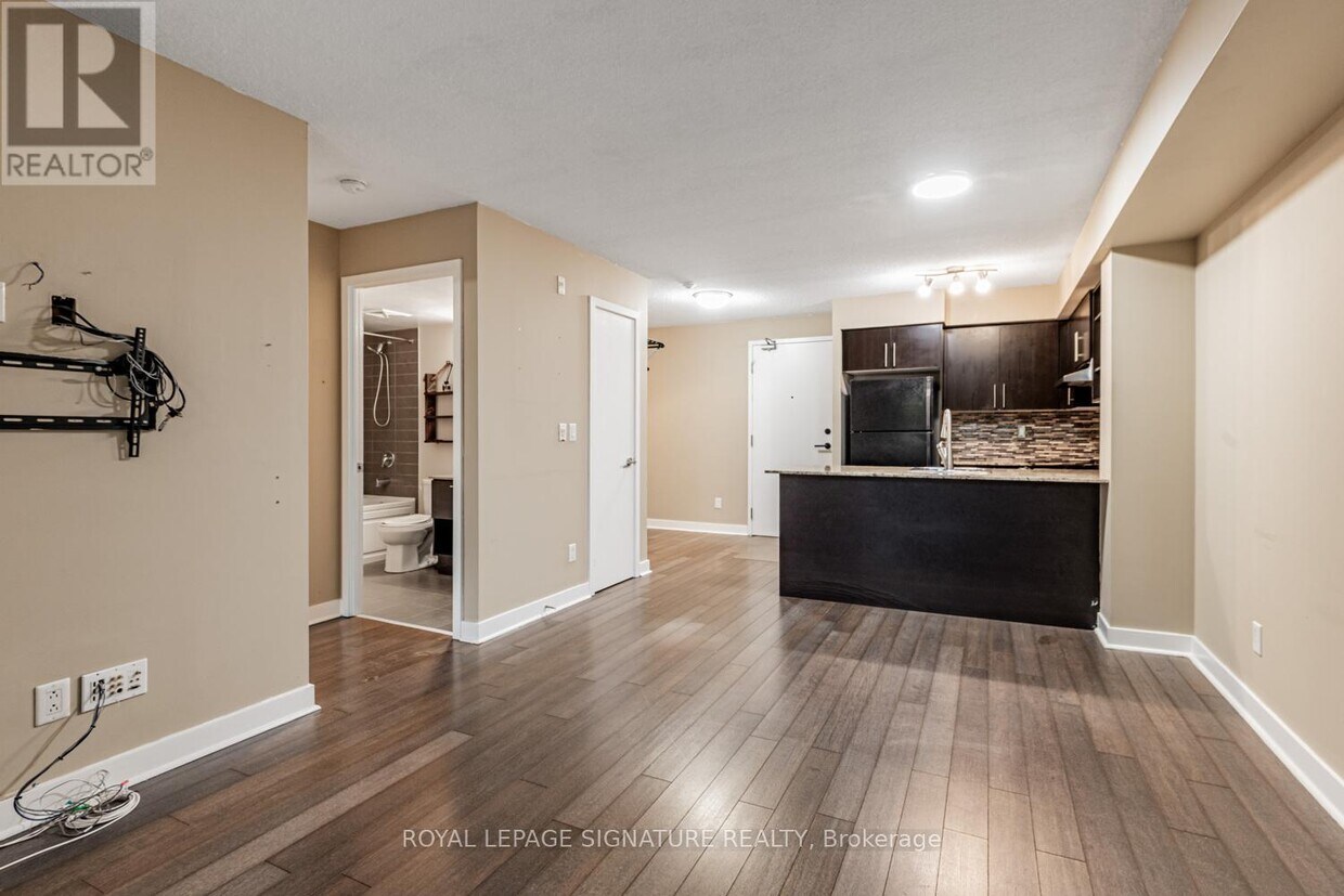 Photo principale - 120 Dallimore Cir