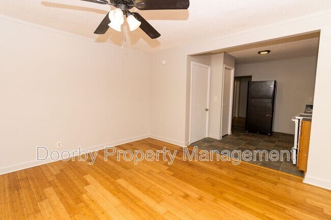 Foto del edificio - 5345 Lazard St
