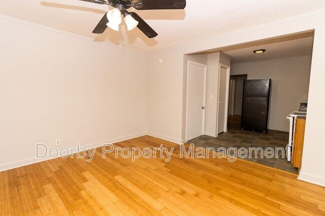 Building Photo - 5345 Lazard St