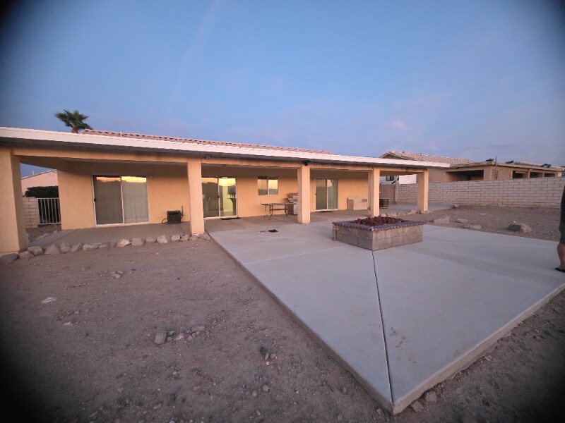 Building Photo - 5033 Emerald River Dr