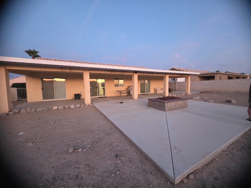 Foto del edificio - 5033 Emerald River Dr