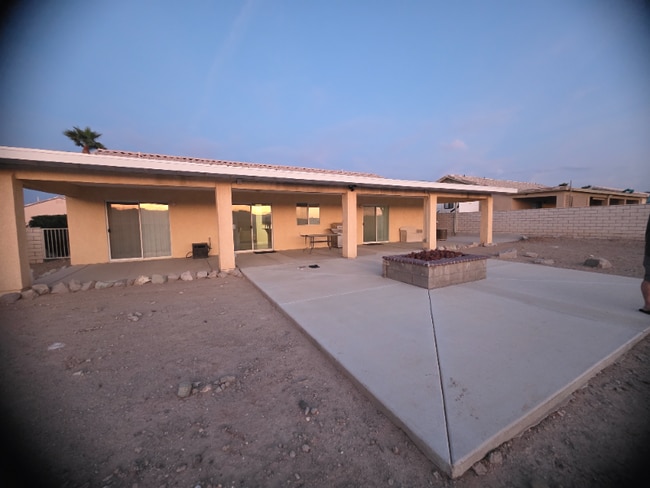 Building Photo - 5033 Emerald River Dr
