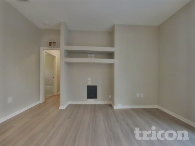 Building Photo - 4903 Cedar Oak Way